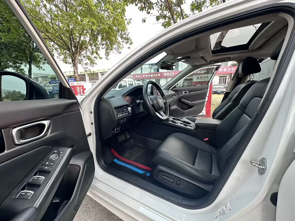 Honda Integra 240TURBO CVT Deluxe Edition 2022 — миниатюра 3