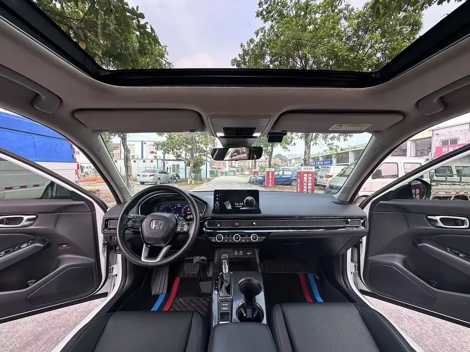 Honda Integra 240TURBO CVT Deluxe Edition 2022 — миниатюра 5
