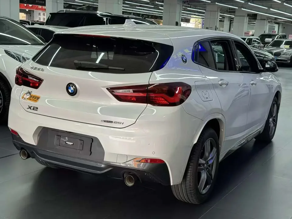 BMW X2 BMW X2 2023 sDrive25i M Sport Night Edition 2024 — миниатюра 5