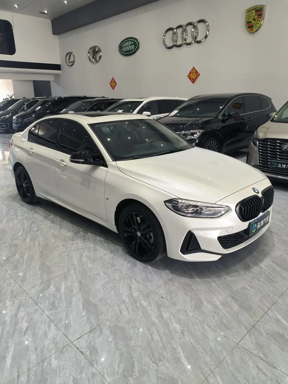 BMW 1 Series BMW 1 Series 2023 125i M Sport Night Edition 2023 — миниатюра 3