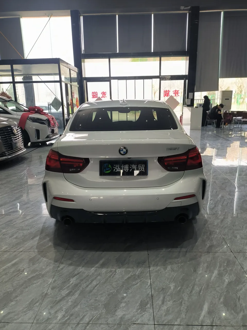 BMW 1 Series BMW 1 Series 2023 125i M Sport Night Edition 2023 — миниатюра 5