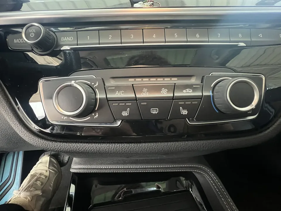 BMW 1 Series facelift 120i M Sport 2022 — миниатюра 3