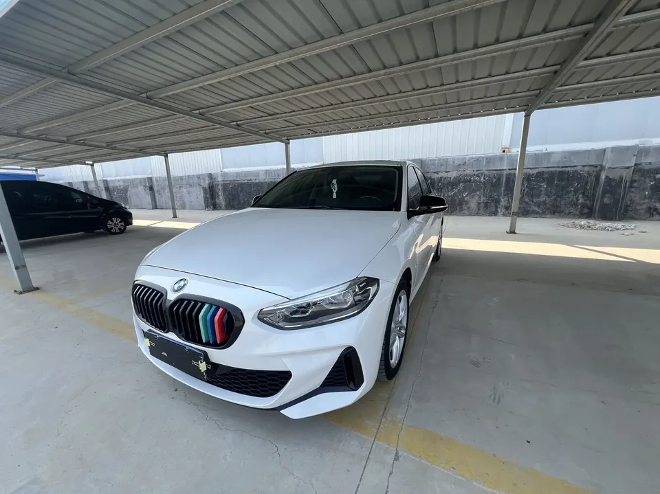 BMW 1 Series facelift 120i M Sport 2022 — фото 1, купить с доставкой в Москву