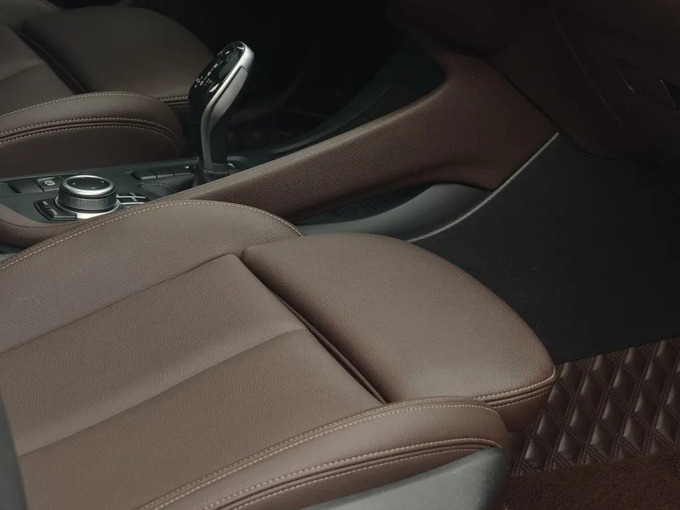 BMW X1 facelift sDrive25Li Leading Edition 2022 — миниатюра 4