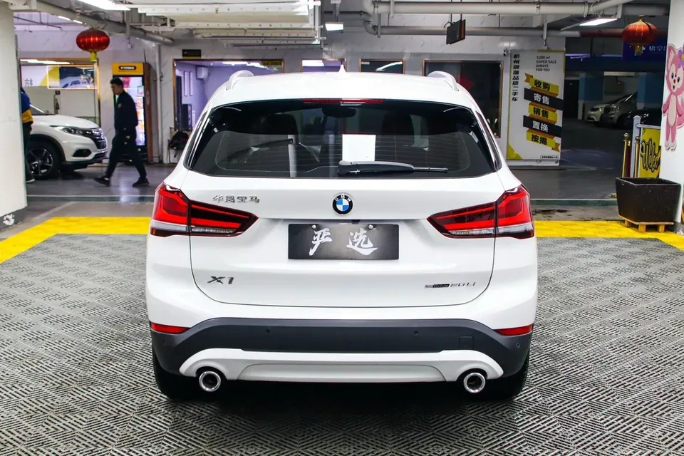 BMW X1 BMW X1 2022 sDrive20Li Fashion Edition 2022 — миниатюра 2