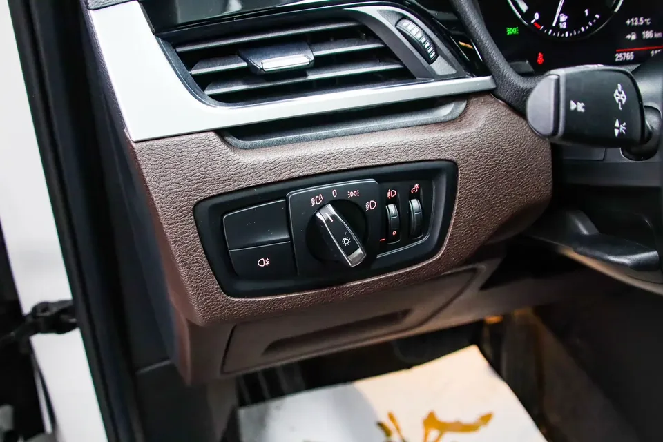 BMW X1 BMW X1 2022 sDrive20Li Fashion Edition 2022 — миниатюра 5