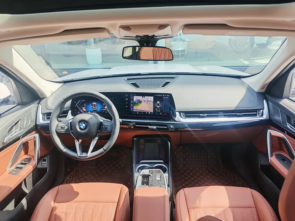 BMW X1 sDrive25Li X Design Package 2025 — миниатюра 3