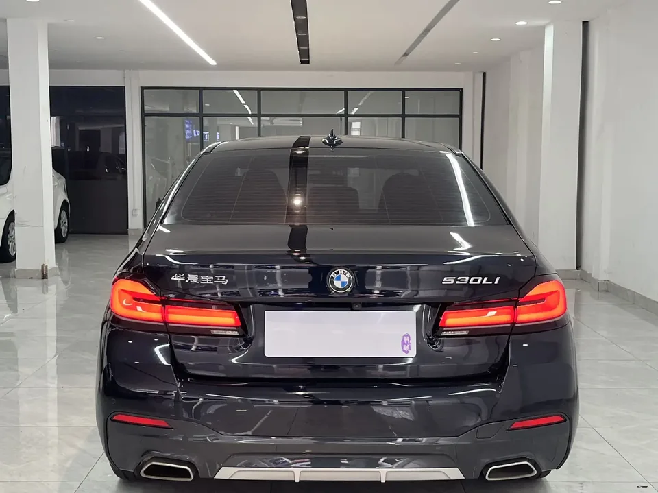 BMW 5 Series 5 Series 2023 530Li Exclusive M Sport Package 2024 — thumbnail 2