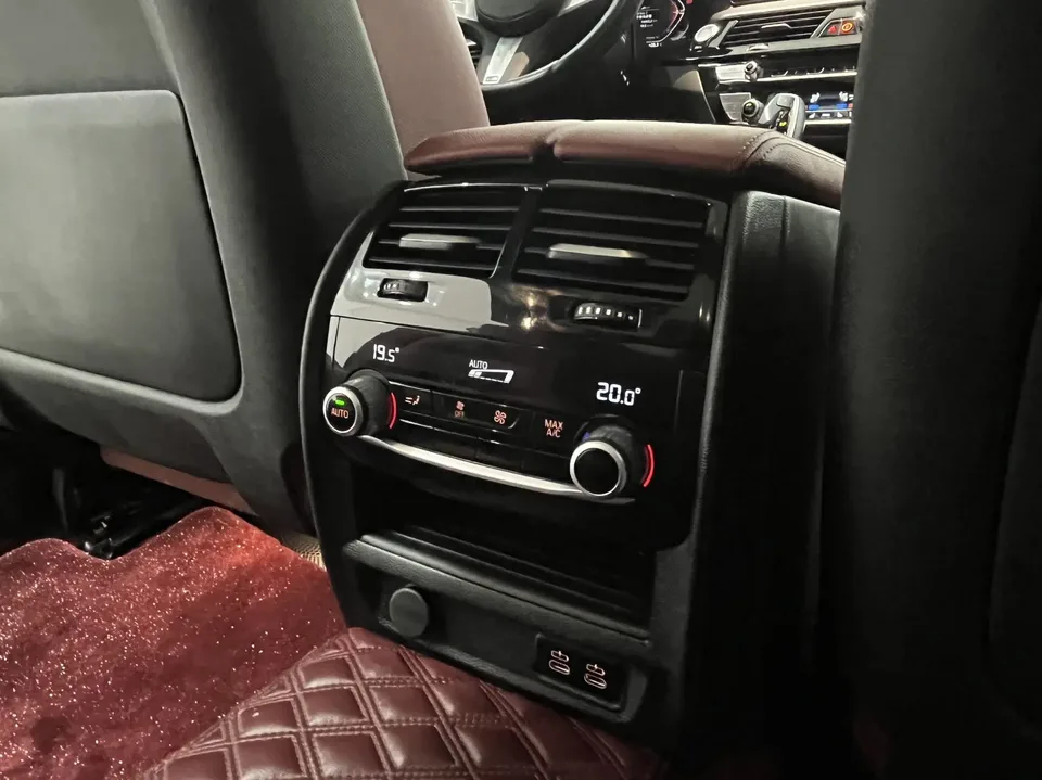 BMW 5 Series 5 Series 2023 530Li Exclusive M Sport Package 2024 — thumbnail 3