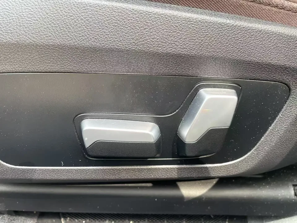 BMW 3 Series 3 Series 2022 facelift 325i M Sport package 2022 — thumbnail 5