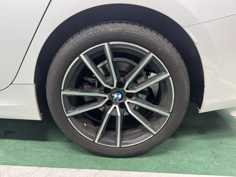 BMW 3 Series BMW 3 Series 2023 320Li M Sport Package 2024 — миниатюра 3