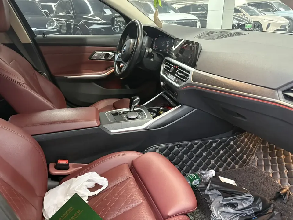 BMW 3 Series 3 Series 2022 facelift 325i M Sport Night Edition 2022 — thumbnail 4