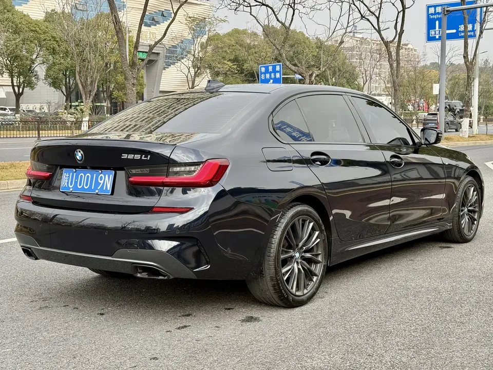 BMW 3 Series BMW 3 Series 2022 325Li M Sport Night Edition 2022 — миниатюра 2