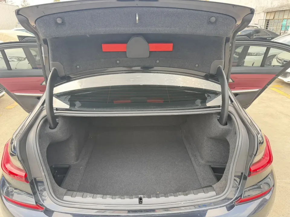 BMW 3 Series BMW 3 Series 2022 320Li M Sport Package 2022 — миниатюра 4