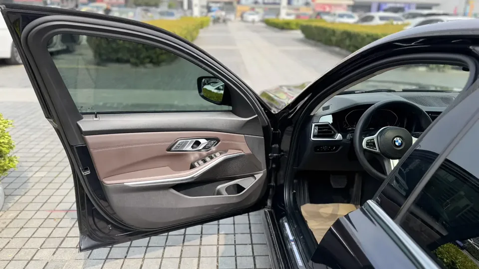 BMW 3 Series BMW 3 Series 2022 325i M Sport Package 2022 — миниатюра 4