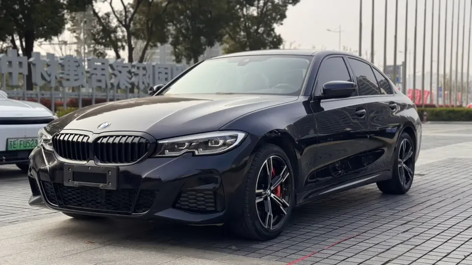 BMW 3 Series 2022