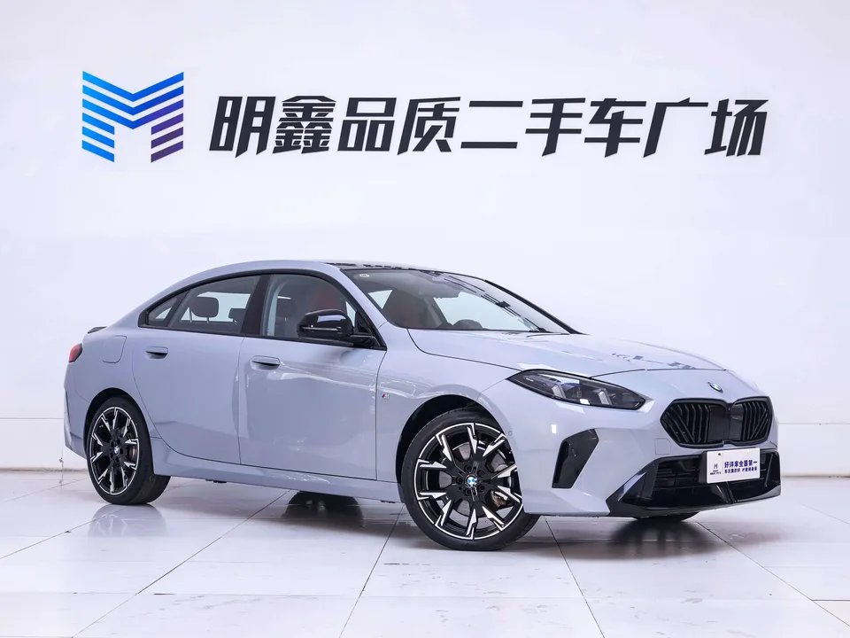 BMW 2 Series BMW 2 Series 2025 225L M Sport Night Edition 2025 — миниатюра 2