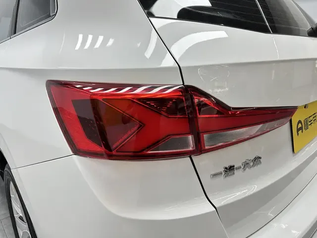 Jetta VS7 280TSI automatic aggressive version 2023 — миниатюра 4