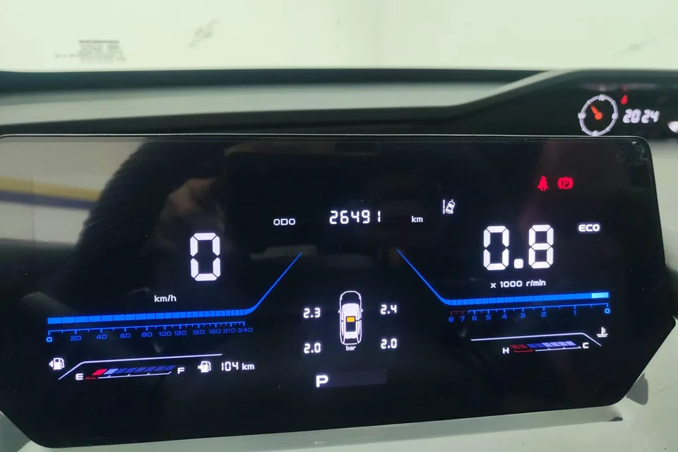Oshan Changan Auchan Z6 Blue Whale 1.5T DCT smart cool model 2024 — миниатюра 4