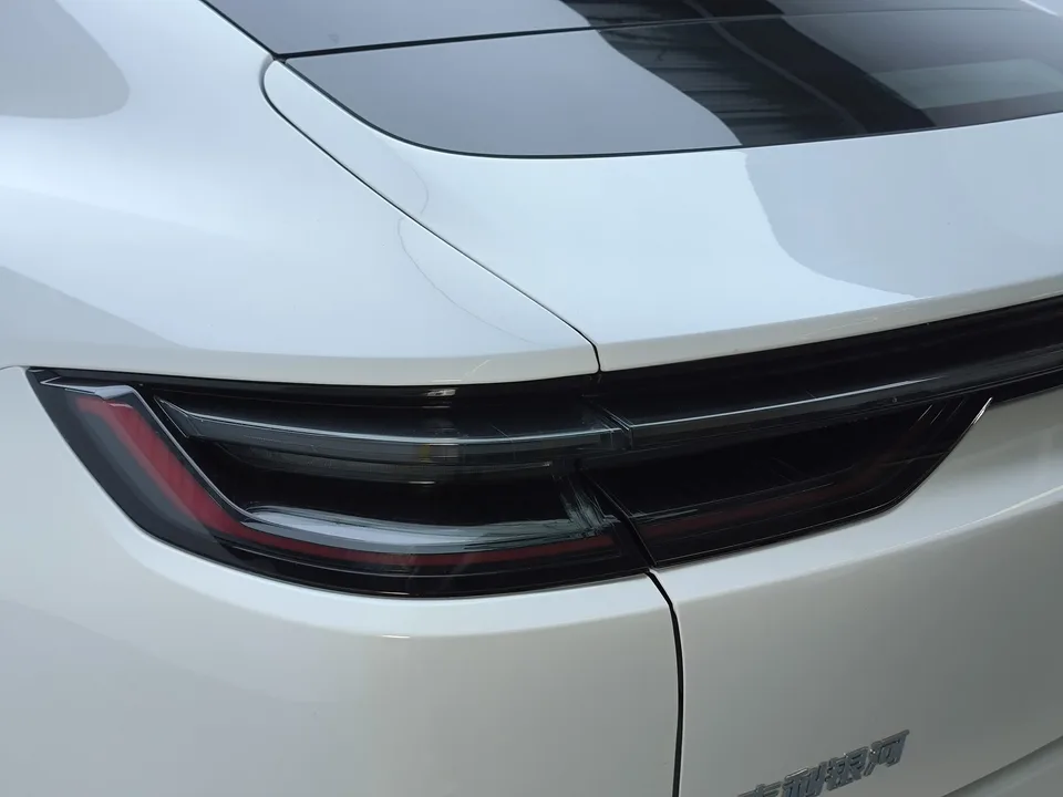 Geely Galaxy Star 8 PHEV 130km EM-P Starship Edition 2025 — миниатюра 4