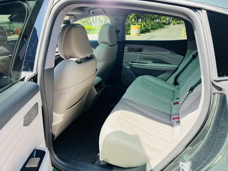 Geely Galaxy Star 8 PHEV 130km EM-i Flagship Edition 2026 — миниатюра 5