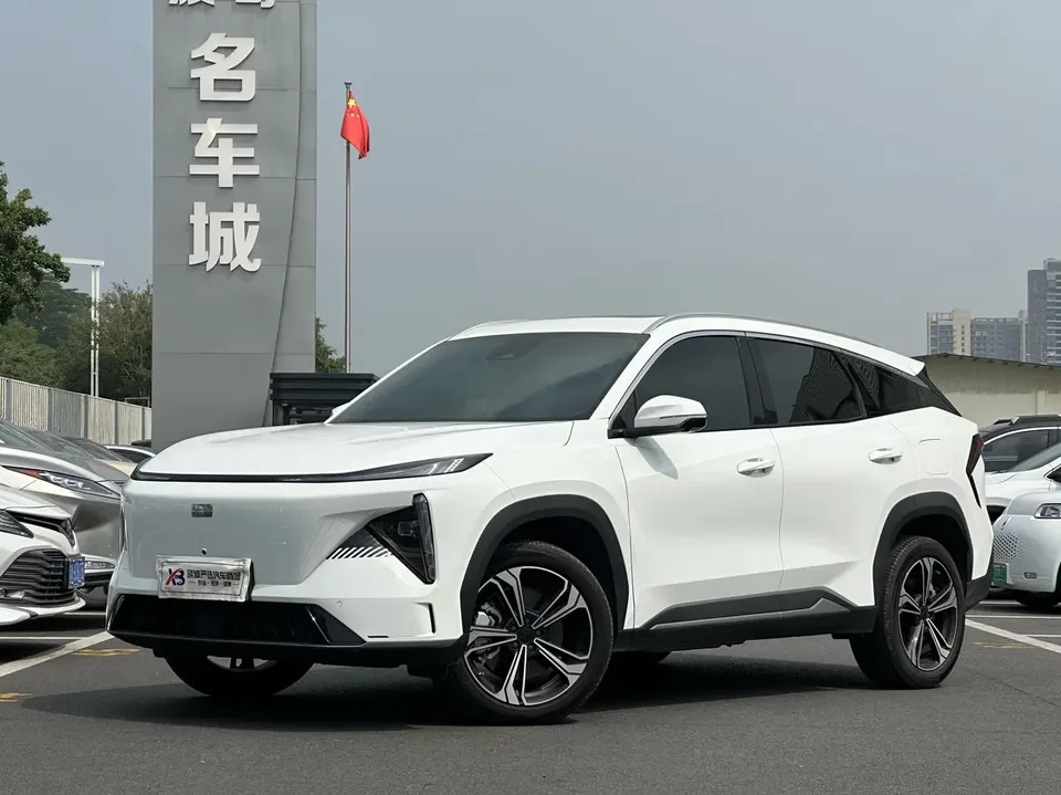 Geely Galaxy L7 2024
