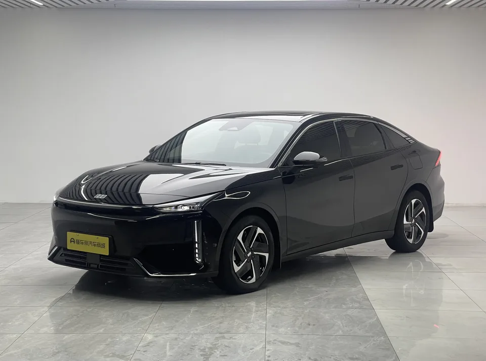 Geely Galaxy L6 2024