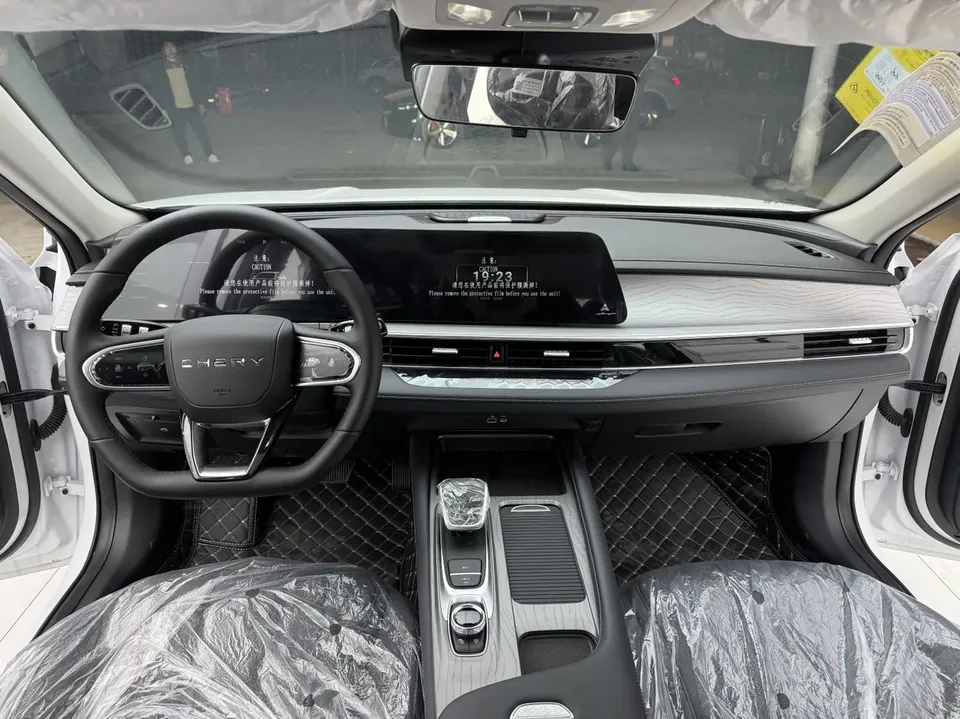 Chery Fengyun A8 127 Chengfeng Edition 2025 — миниатюра 4