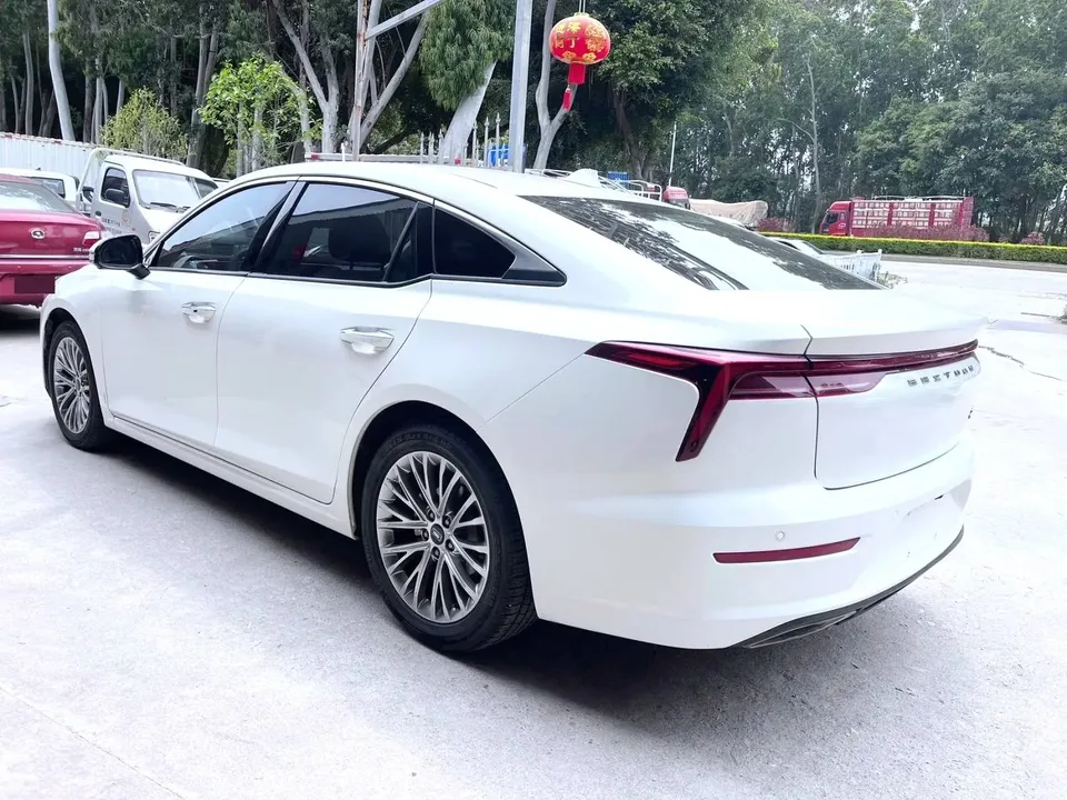 FAW Bestune B70 Besturn B70 2023 Bestune B70 2023 third generation 1.5T automatic enjoyment model 2023 — thumbnail 4