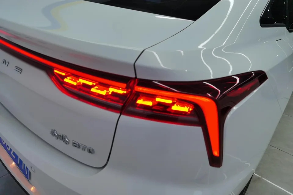 FAW Bestune B70 Bestune B70 2023 third generation 1.5T automatic enjoyment model 2023 — миниатюра 2