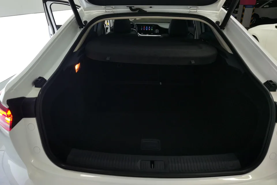 FAW Bestune B70 Bestune B70 2023 third generation 1.5T automatic enjoyment model 2023 — миниатюра 5