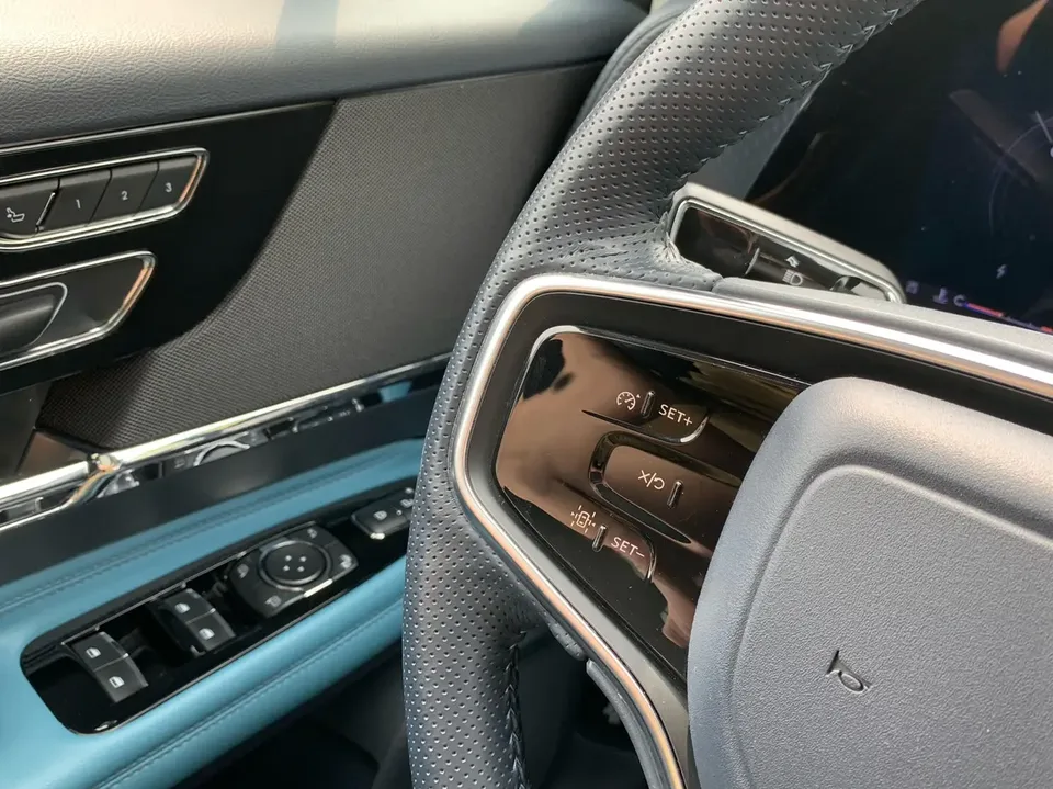 Lincoln Adventurer 1.5T 2WD Premium Hybrid Edition 2024 — thumbnail 5