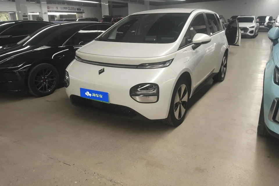 Baojun clouds 2024