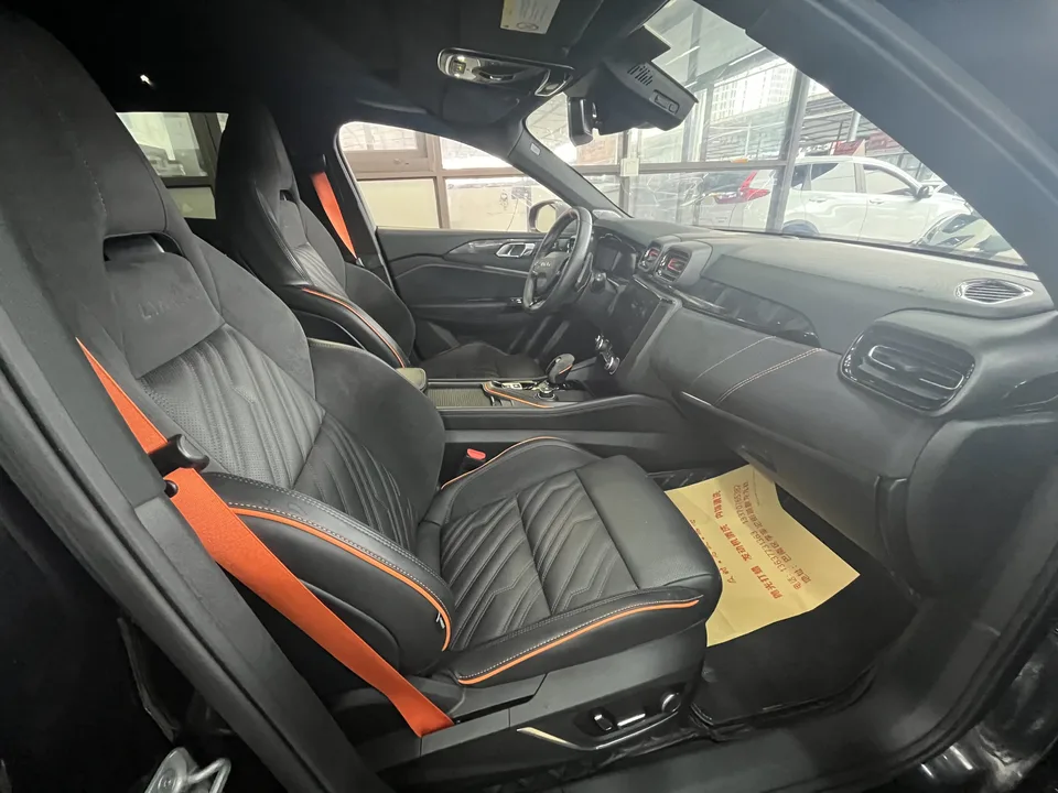 Lynk & Co 02 Hatchback 2.0TD Hatchback Halo (with driving control kit) 2023 — миниатюра 3