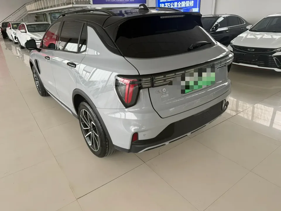 Lynk & Co 01 EM-P Lynk & Co 01 EM-P 2023 1.5TD EM-P AM 2023 — миниатюра 4