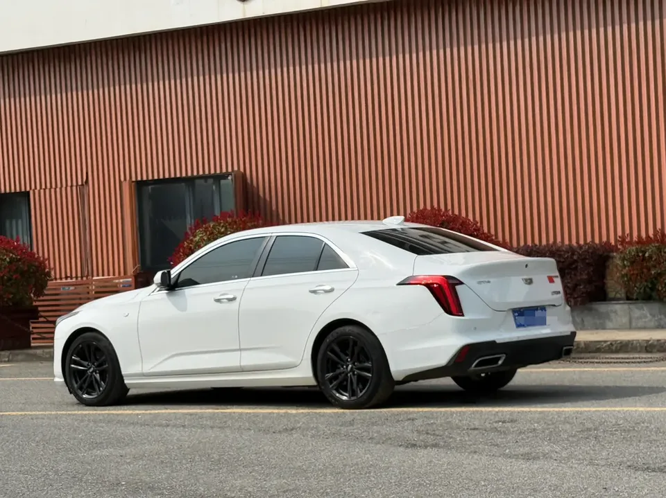 Cadillac CT4 Cadillac CT4 2022 28T Fashion Model 2022 — миниатюра 2