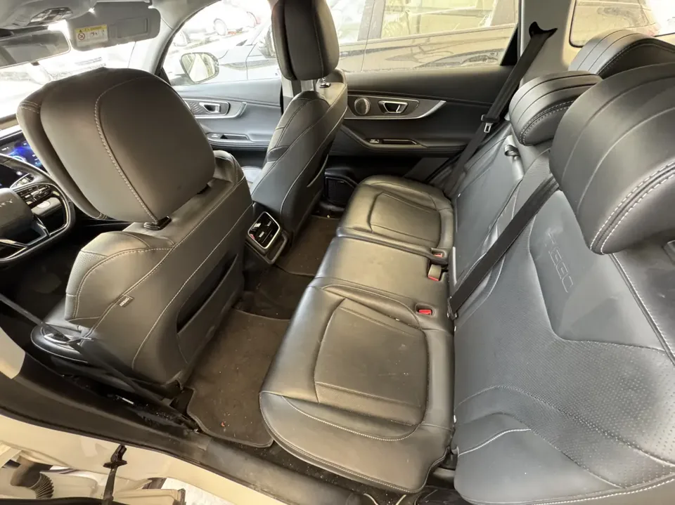 Chery Tiggo 8 PRO PHEV 1.5T DHT Enjoyable Edition 2024 — миниатюра 4