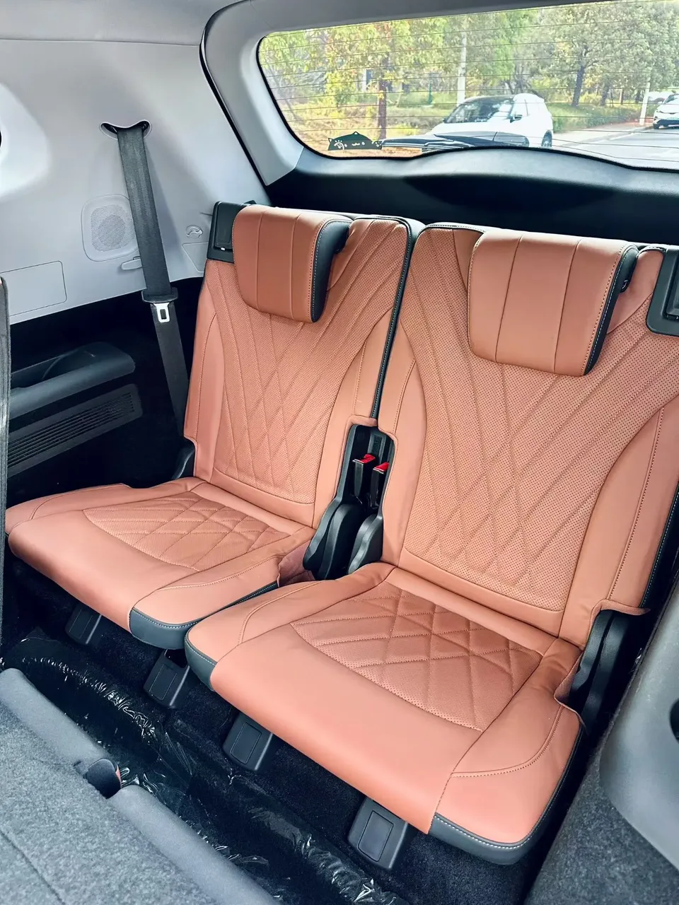 Chery Tiggo 8 PLUS 290TGDI DCT luxury edition+ 2023 — миниатюра 2