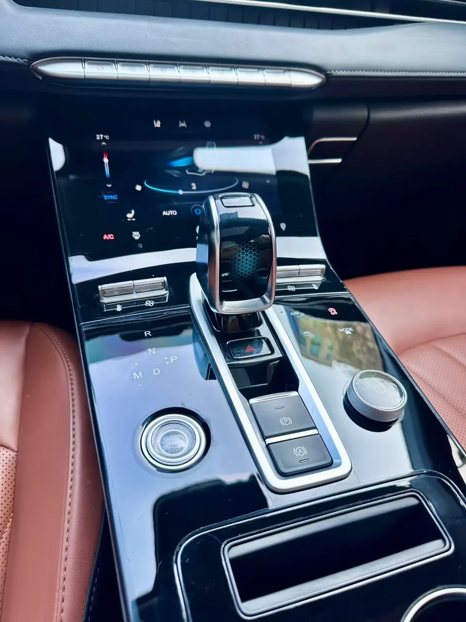 Chery Tiggo 8 PLUS 290TGDI DCT luxury edition+ 2023 — миниатюра 5