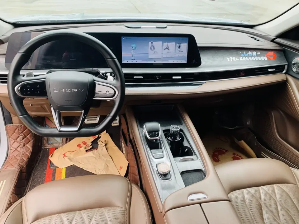 Chery Arrizo 8 High Energy Edition 2.0T DCT 2023 — миниатюра 4