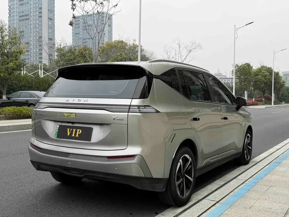 AION Y Plus 610 Smart Edition Ternary Lithium 2023 — миниатюра 2