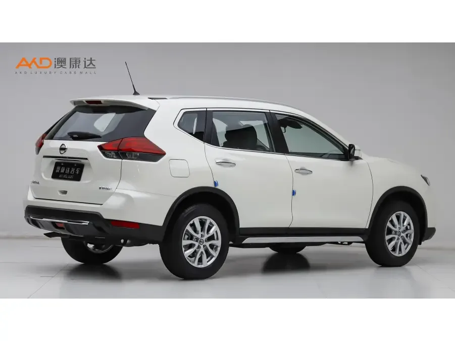 Nissan X-Trail Classic Edition 2.0L 2WD Intelligent Link Premium Edition 2025 — миниатюра 4