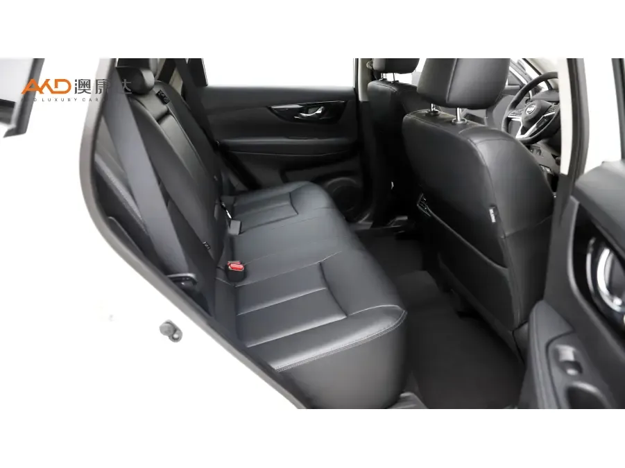 Nissan X-Trail Classic Edition 2.0L 2WD Intelligent Link Premium Edition 2025 — миниатюра 5