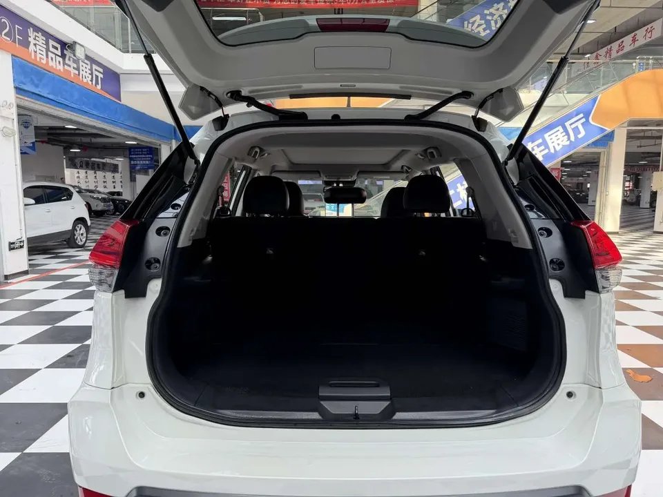 Nissan X-Trail Qijun 2022 X-Trail 2022 2.0L 2WD Intelligent Link Premium Edition 2022 — thumbnail 5