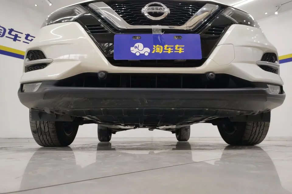 Nissan Qashqai Qashqai 2022 Qashqai 2022 2.0L XV Prem. Deluxe Edition 2023 — thumbnail 3