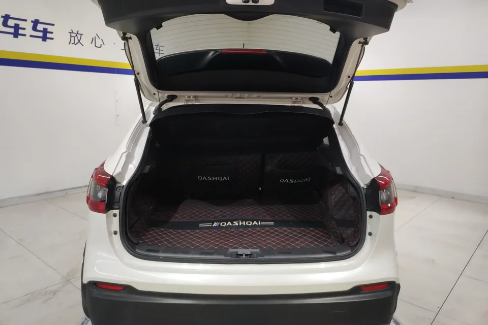 Nissan Qashqai Qashqai 2022 Qashqai 2022 2.0L XV Prem. Deluxe Edition 2023 — thumbnail 5