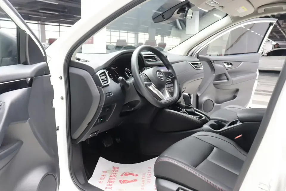 Nissan Qashqai Classic 2.0L Comfort Edition 2023 — миниатюра 3