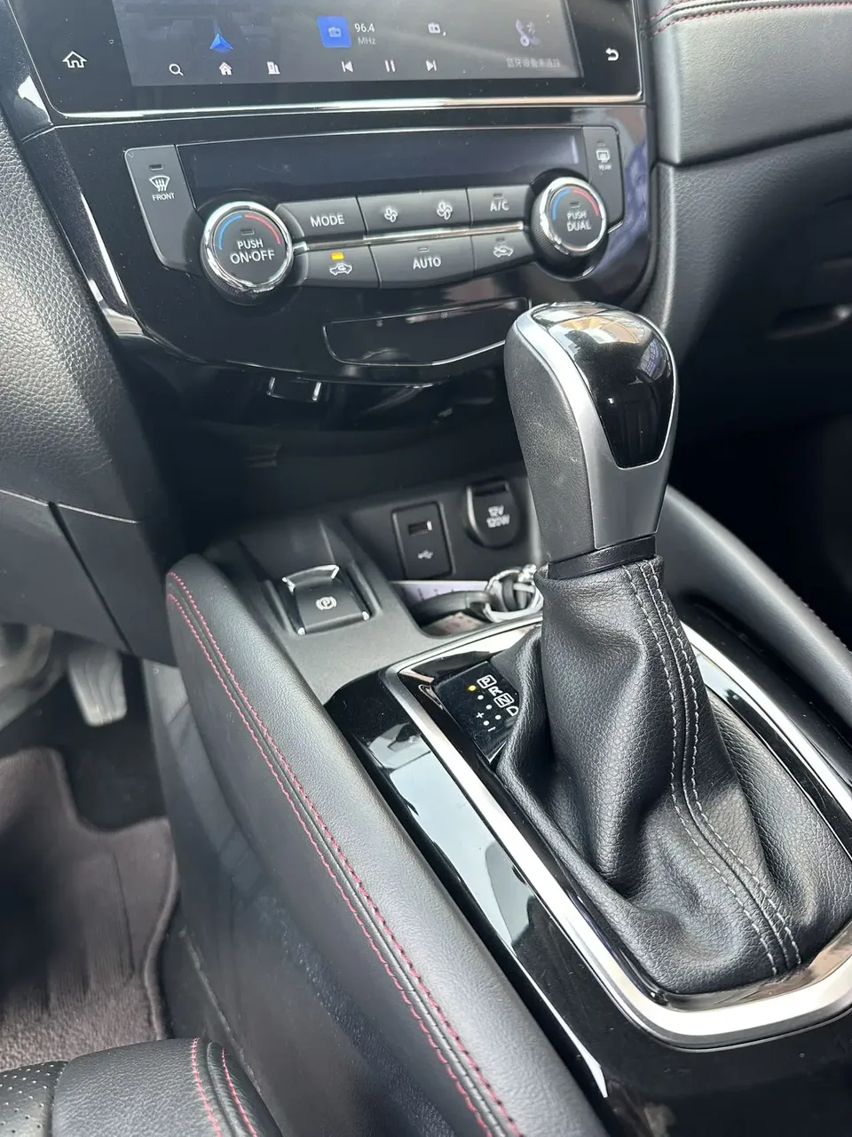 Nissan Qashqai Qashqai 2022 Qashqai 2022 2.0L XV Prem. Deluxe Edition 2022 — thumbnail 3