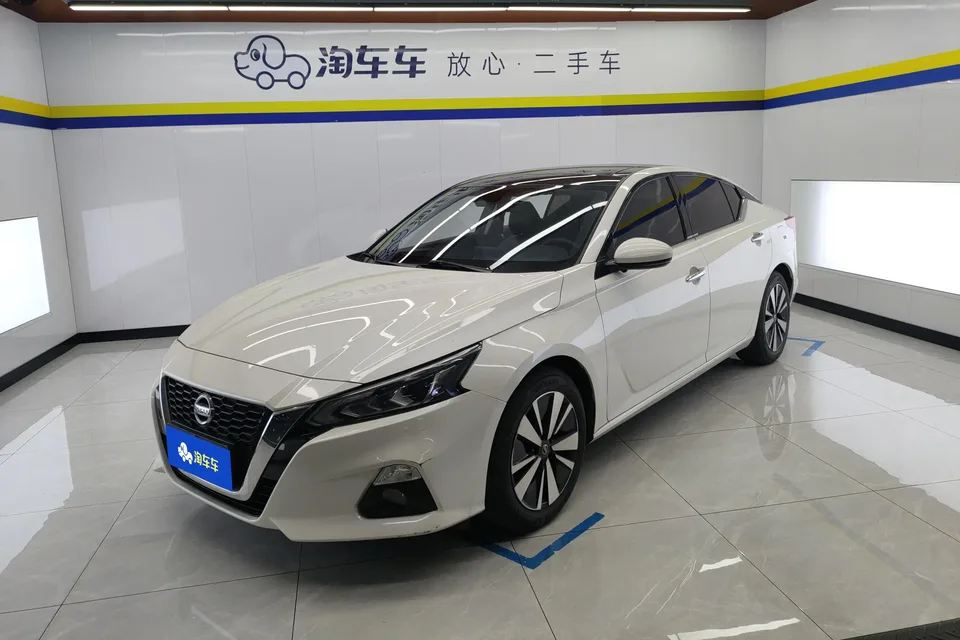 Nissan Altima Teana 2021 Teana 2021 2.0L XL Comfort Edition 2022 — photo 1, buy with delivery to Moscow