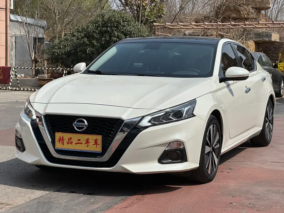 Nissan Altima Teana 2021 Teana 2021 2.0L XL Comfort Edition 2022 — photo 1, buy with delivery to Moscow
